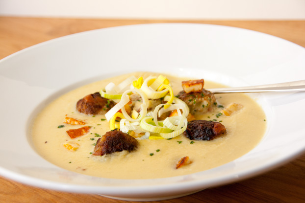 Lauchsuppe mit Hackbällchen – vanillakitchen